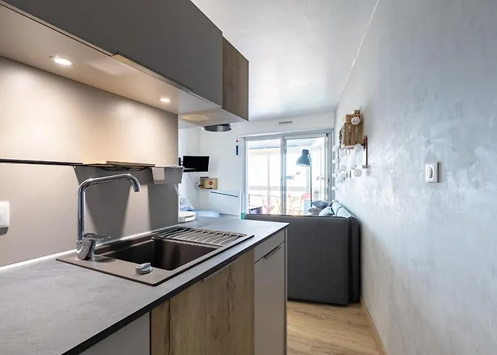 à 50m De La Grande Plage, Pour 4 *